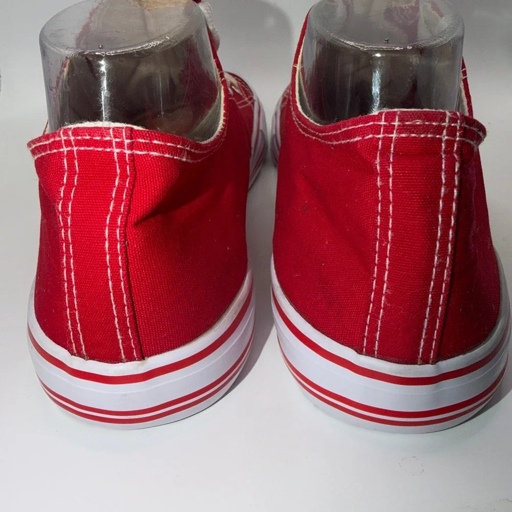 Pierre Dumas Womens 10 Red Canvas Low Top Sneakers Classic Retro Casual Shoes‎
